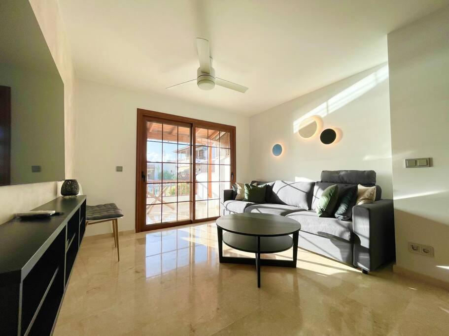 Stylish & Modern 1 Bedroom Suite On Frontline Of Playa Del Duque Costa Adeje  Ngoại thất bức ảnh