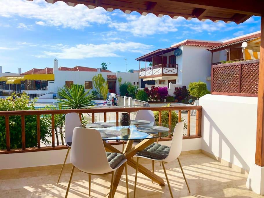 Stylish & Modern 1 Bedroom Suite On Frontline Of Playa Del Duque Costa Adeje  Ngoại thất bức ảnh