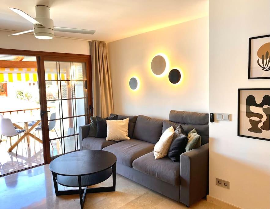 Stylish & Modern 1 Bedroom Suite On Frontline Of Playa Del Duque Costa Adeje  Ngoại thất bức ảnh